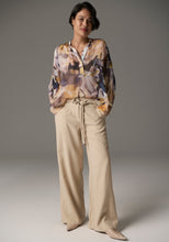 Load image into Gallery viewer, POL COLLAGE SILK TOP