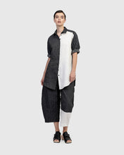 Load image into Gallery viewer, URBAN By Alembika Tunic Shirt - Mono