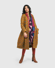 Load image into Gallery viewer, ALEMBIKA COCCON COAT, FLECKS