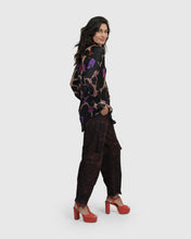 Load image into Gallery viewer, ALEMBIKA Crinkle Shirt - Violet
