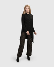 Load image into Gallery viewer, ALEMBIKA Essential Hi-Lo Button Down Top - Black
