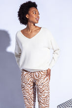 Load image into Gallery viewer, Funky Staff Martina Pullover - Panna - 50% OFF
